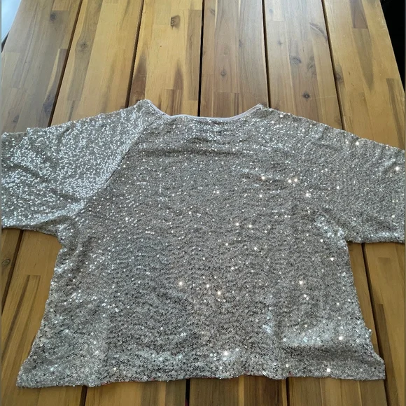 Nwt Rebecca Minkoff Champagne Sequin Crop T-Shirt Size Medium - Picture 2 of 3